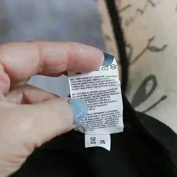 Kid's Size L (10/12) AND1 black/red long sleeve jersey basketball player graphic - Picture 11 of 11